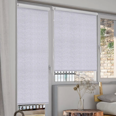 Рулонные шторы блэкаут Старк для балконной двери с блестками цвет серый Рулонные шторы блэкаут Старк для балконной двери с блестками цвет серый