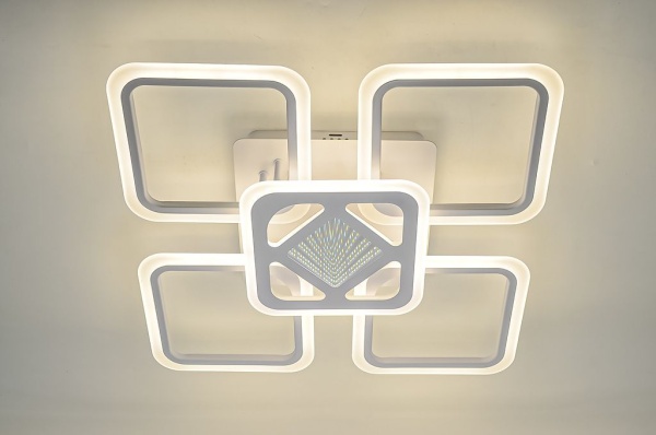 Светильник My Light LED 140W с пультом управления 21010-4+1 Светильник My Light LED 140W с пультом управления 21010-4+1