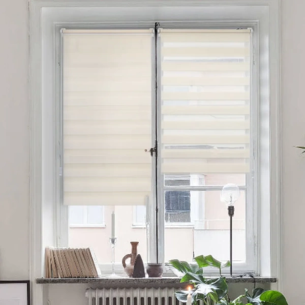 Рулонные шторы день ночь цвет молочный Рулонные шторы день ночь цвет молочный