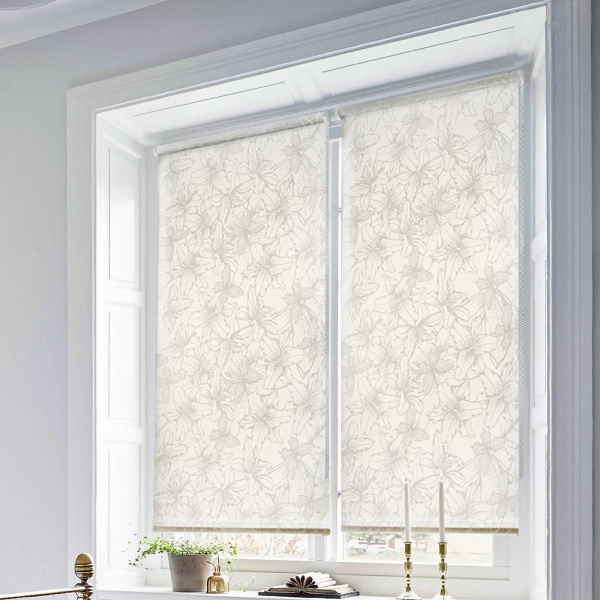 Рулонные шторы с принтом Амелия для балконной двери цвет белый Рулонные шторы с принтом Амелия для балконной двери цвет белый