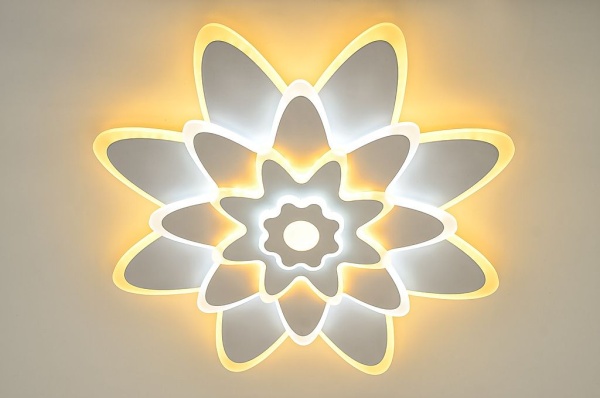 Светильник MY LIGHT 128W с пультом управления 19645 Светильник MY LIGHT 128W с пультом управления 19645