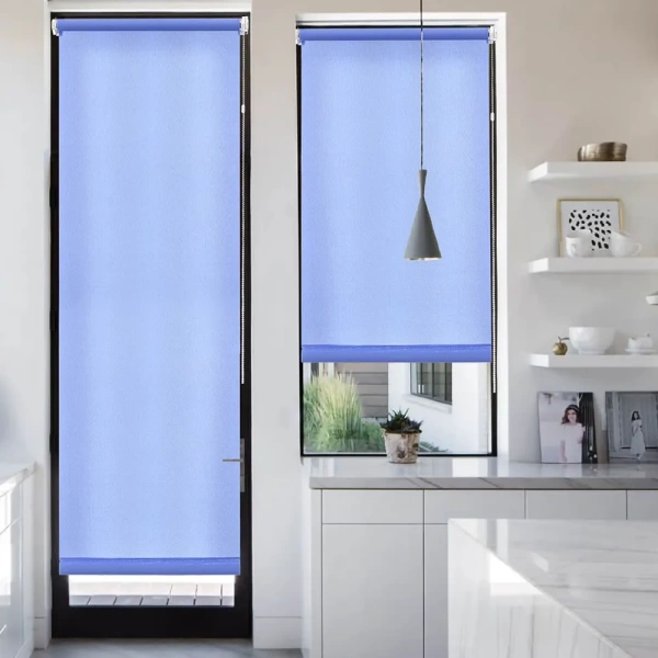 Рулонные шторы однотонные Лайт для балконной двери цвет небесный Рулонные шторы однотонные Лайт для балконной двери цвет небесный
