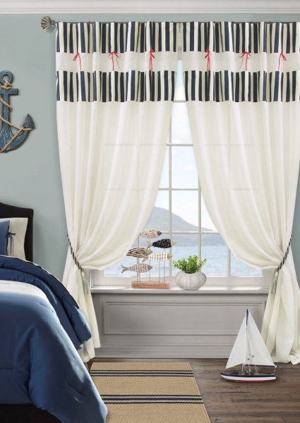 Комплект штор для детской Caravella-S/полоска 292х280 Комплект штор для детской Caravella-S/полоска 292х280