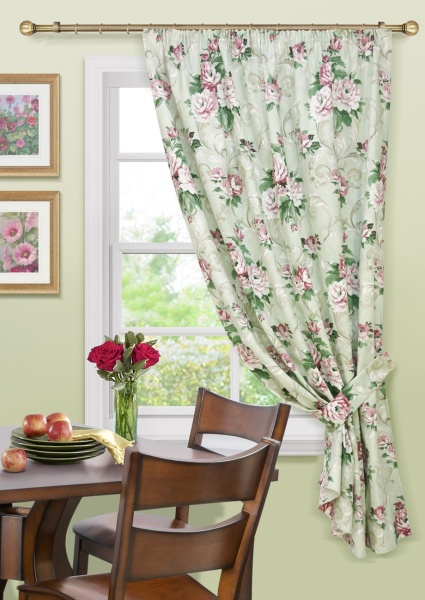 Штора на тесьме "Aquarelle - K" 136х175 светло-зеленый Штора на тесьме "Aquarelle - K" 136х175 светло-зеленый