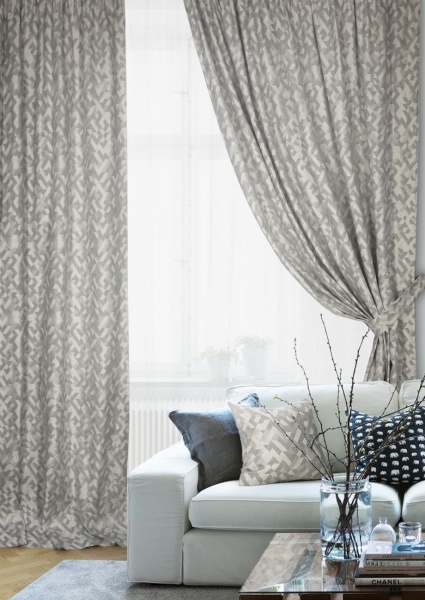 Комплект штор "Ivar" 2 шт 200х270, тюль 450х270 Комплект штор "Ivar" 2 шт 200х270, тюль 450х270